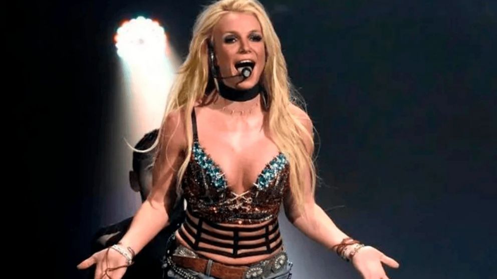 Britney Spears fue N°1 en EE.UU. con "Oops!... I Did It Again", su segundo álbum multiplatino
