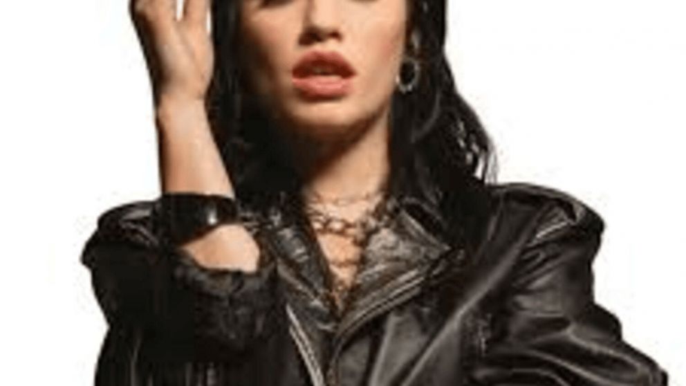 Lali Espósito impone moda: así son las Clicquot Nails, la manicura tendencia del 2025