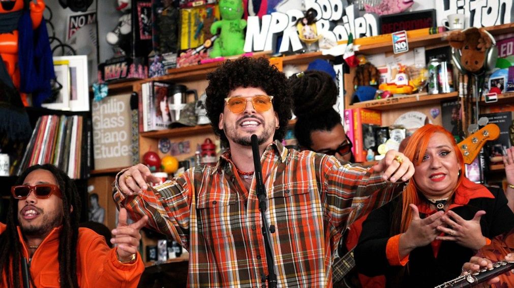 PJ Sin Suela brilló en el Tiny Desk con show inclusivo y lengua de señas en vivo