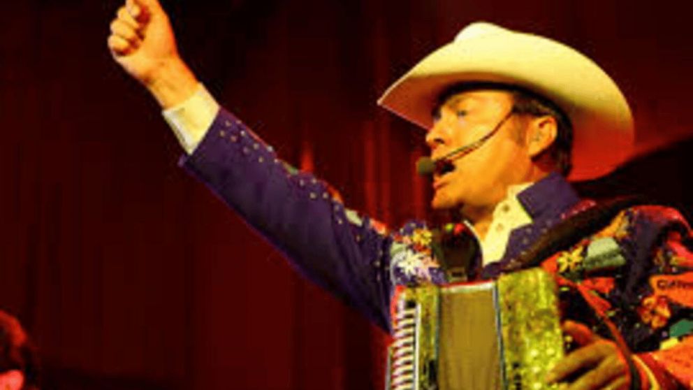 Jorge Hernández, líder de Los Tigres del Norte, sobre la censura a los corridos: "Vamos a tener que cambiar esa palabra"