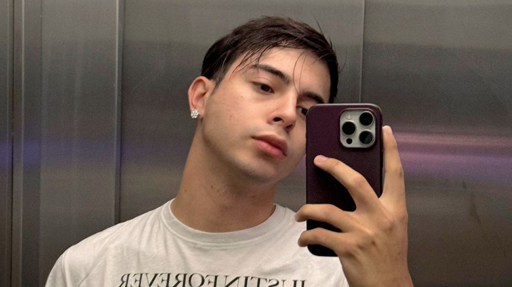 "¿Qué le pasó?": el mensaje viral que desató la respuesta de Rusherking desde París