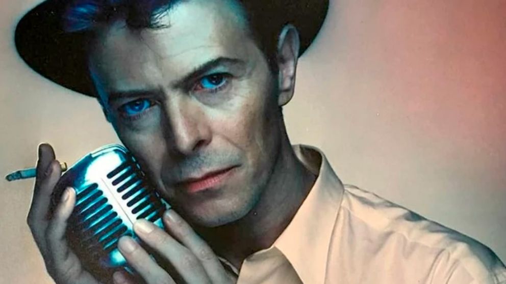 "Black Tie White Noise": David Bowie volvió al #1 en 1993 con su reinvención noventera