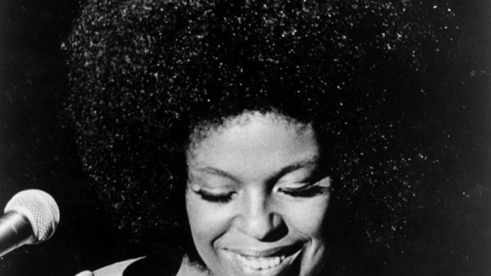 "The First Time Ever I Saw Your Face": Roberta Flack llegó al #1 en 1972 con una balada que nació en 1957