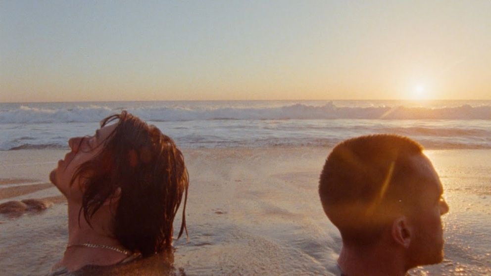 Alex Turner logró su séptimo #1 en Reino Unido con "Everything Youve Come To Expect" de "The Last Shadow Puppets"