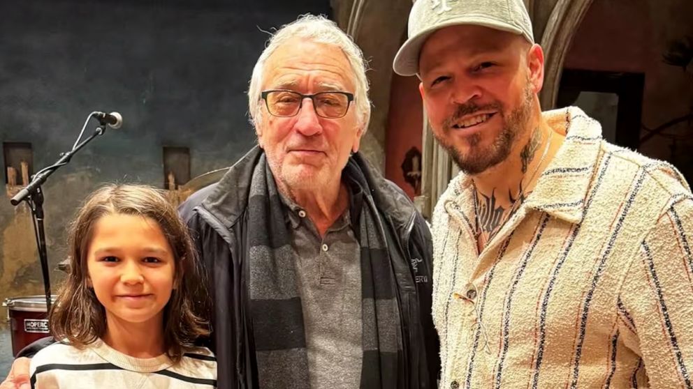"Robert de Milo": la foto de Residente, su hijo y Robert De Niro en Broadway