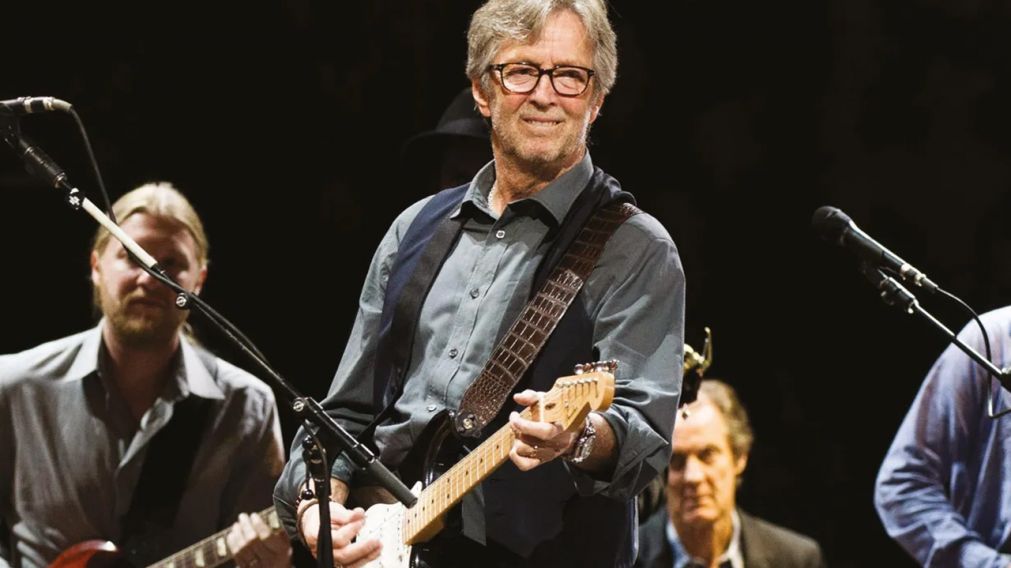 En 1993, Eric Clapton lideró Billboard con Unplugged, un álbum histórico y multipremiado