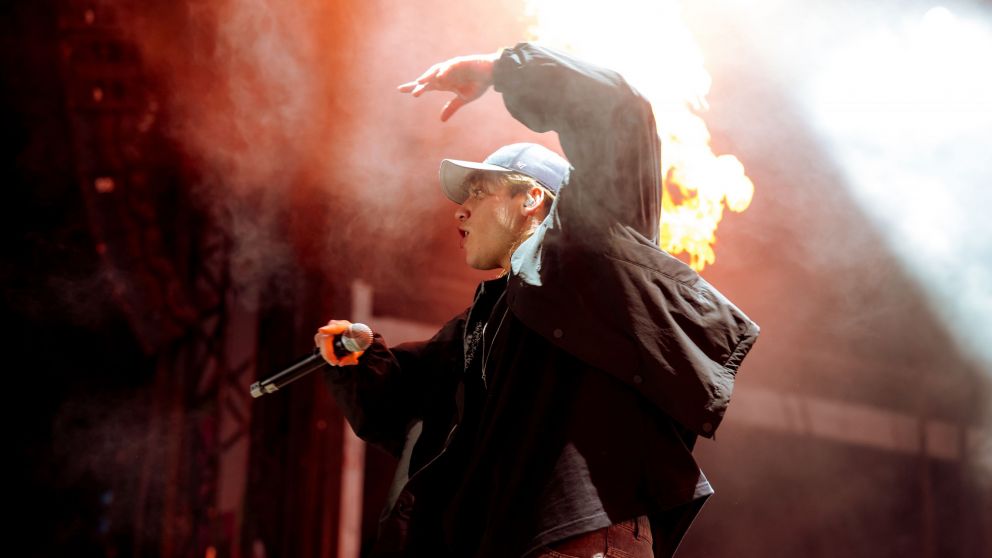 Paulo Londra adelanta un regalo navideño con la versión en vivo de "Princesa" junto a Luck Ra y Valentino Merlo