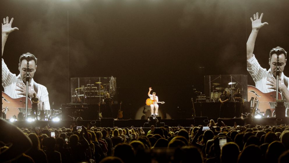 Luciano Pereyra celebra su cumpleaños 43 y sus fans lo festejan con emocionantes acciones solidarias