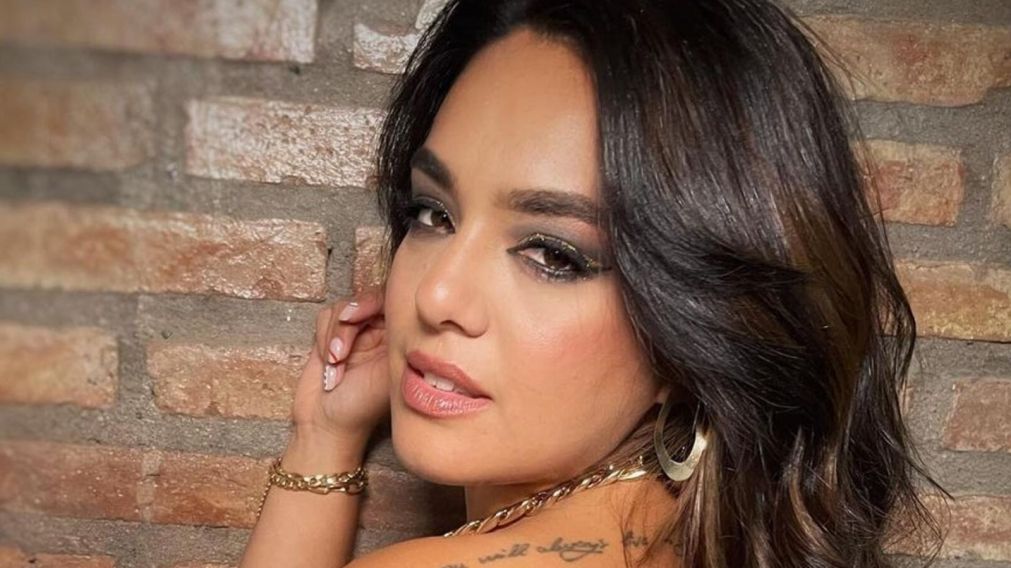 �ngela Leiva furiosa en pleno show: "Este hielo met�telo bien en el ort..."