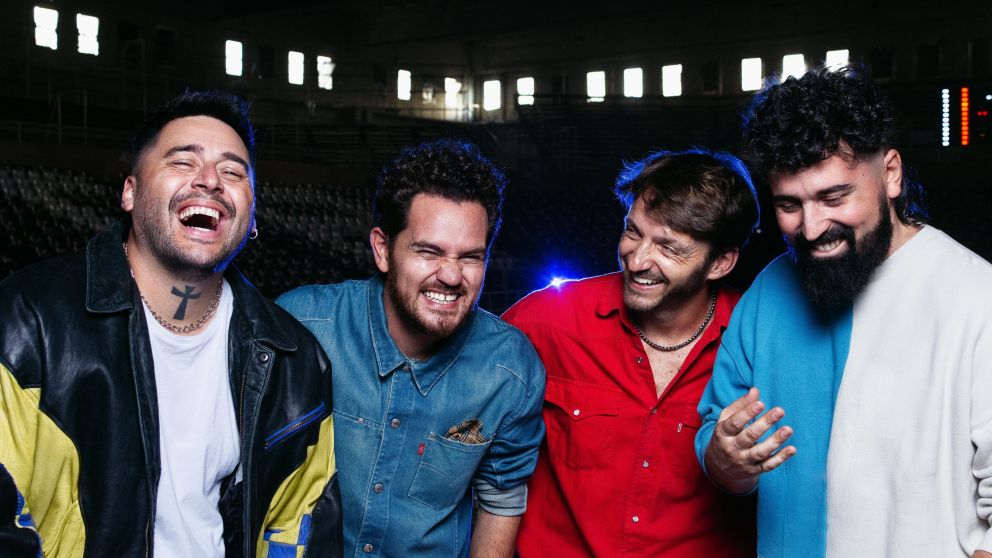 AHYRE estrena "La Luna" en vivo con invitados de lujo: Soledad, Jorge Rojas y Raly Barrionuevo