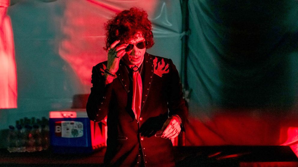 Enrique Bunbury vuelve a Argentina con el "Huracán Ambulante Tour 2025"