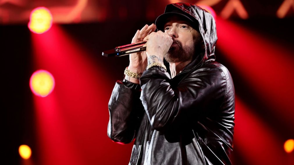 Eminem está de vuelta, y con "Houdini", parece que está listo para hacer un gran truco de magia con su carrera