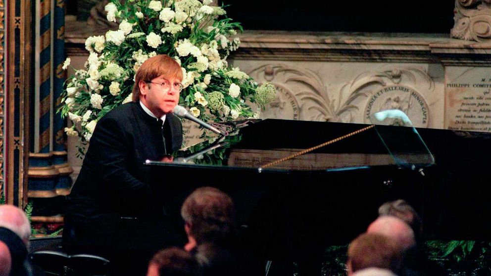 "Candle in the Wind 97" de Elton John: el sencillo más vendido de todos los tiempos