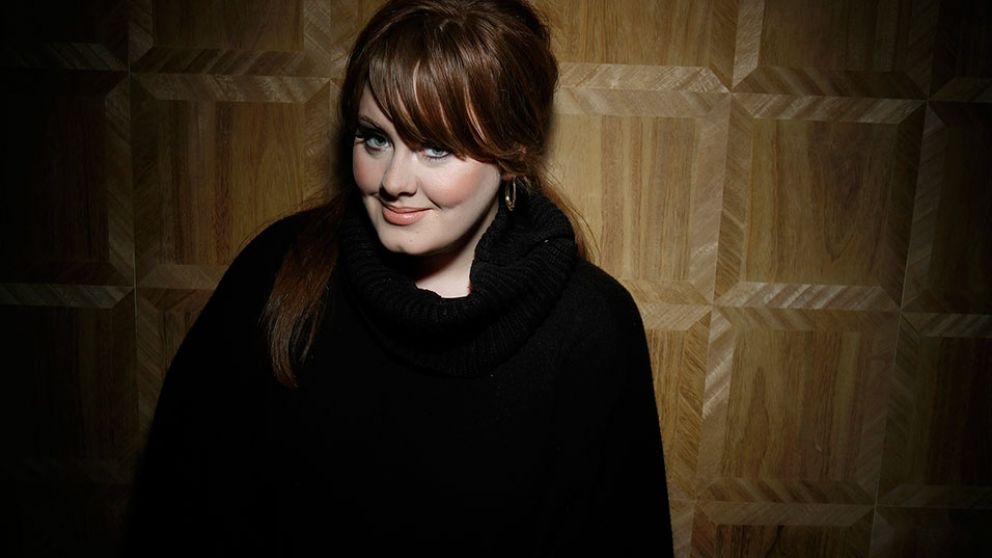 En 2008, Adele alcanzó el #1 en Reino Unido con su álbum debut "19"