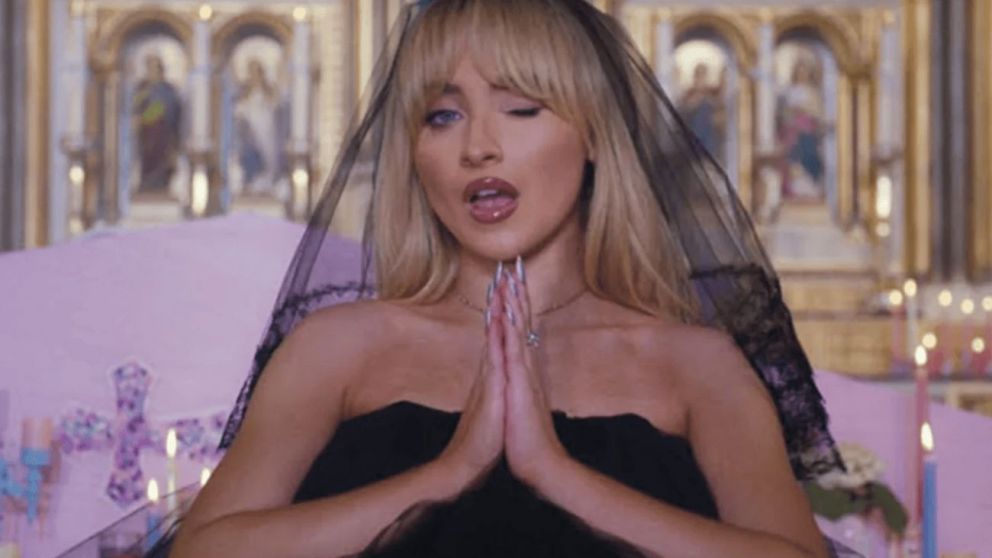 Sabrina Carpenter respondió las críticas recibidas por parte de productores de los 80: "Si no puedes soportarlo, no vengas a mis shows"
