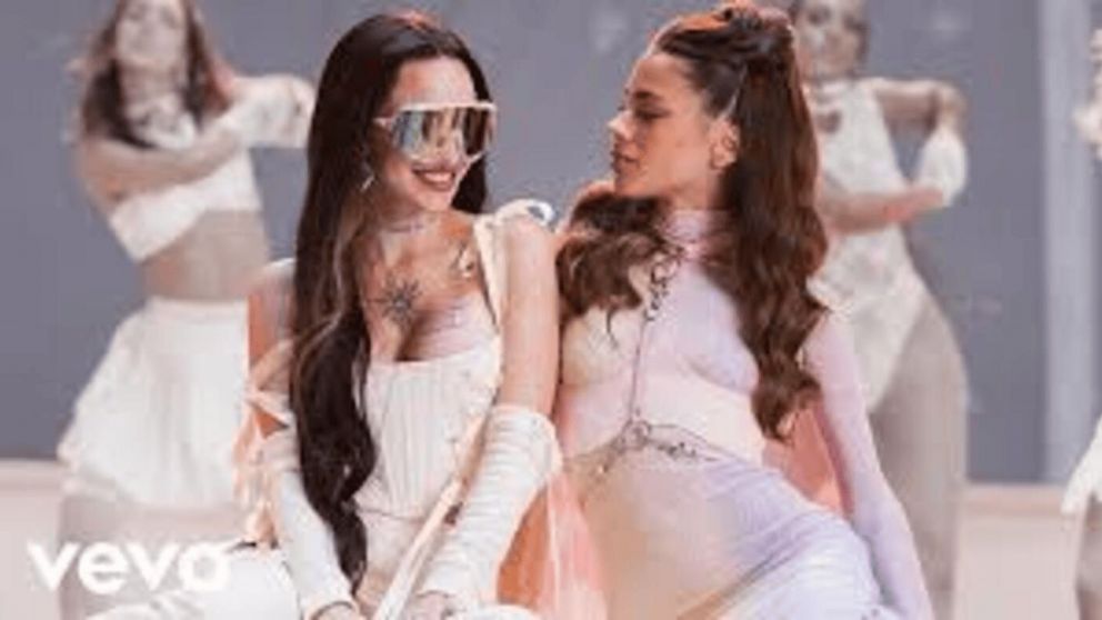 La Joaqui sobre Tini Stoessel: "A mí ella no me tiró un salvavidas, me subió al barco"