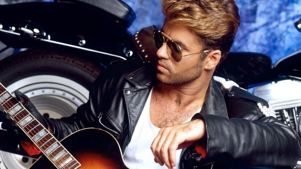 "Faith" de George Michael: su exitoso debut lidera la Billboard 200 en 1988