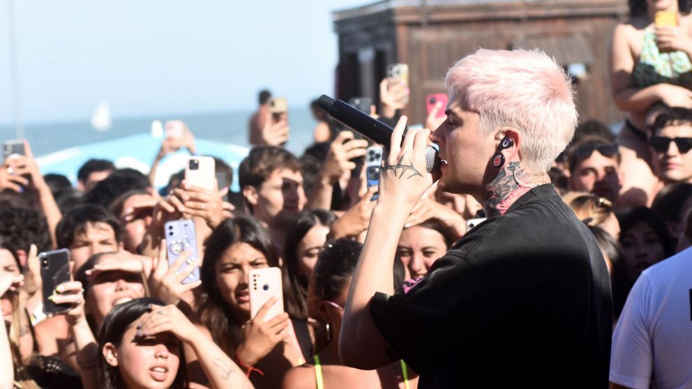 Este año vamos a hacer un show propio, vamos a volver a las canchas y vamos a hacer un disco nuevo: Lit Killah anticipa un 2025 cargado de música