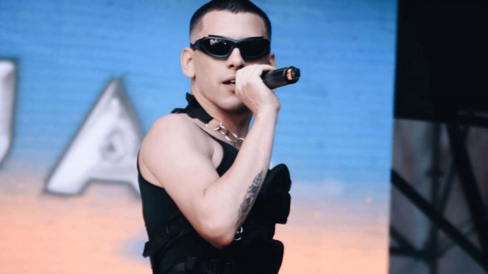 Fánzua revoluciona con su disco debut: Crudo es más que música, es una experiencia total