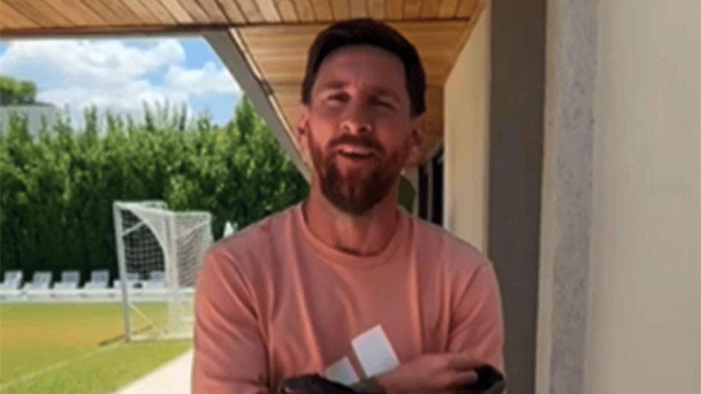 VIDEO: la banda que le dedicó una canción a Lionel Messi recibió una gran sorpresa de "El Diez"