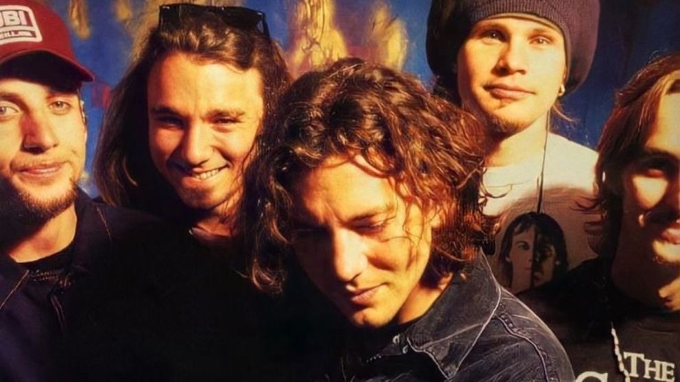 “Vitalogy” de Pearl Jam: el #1 de 1994 con un diseño inspirado en la medicina antigua