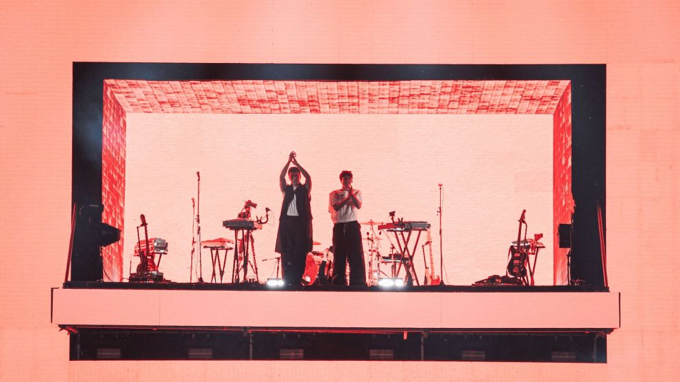 Peces Raros inaugur� la gira Artificial con un show impactante en Obras Outdoor