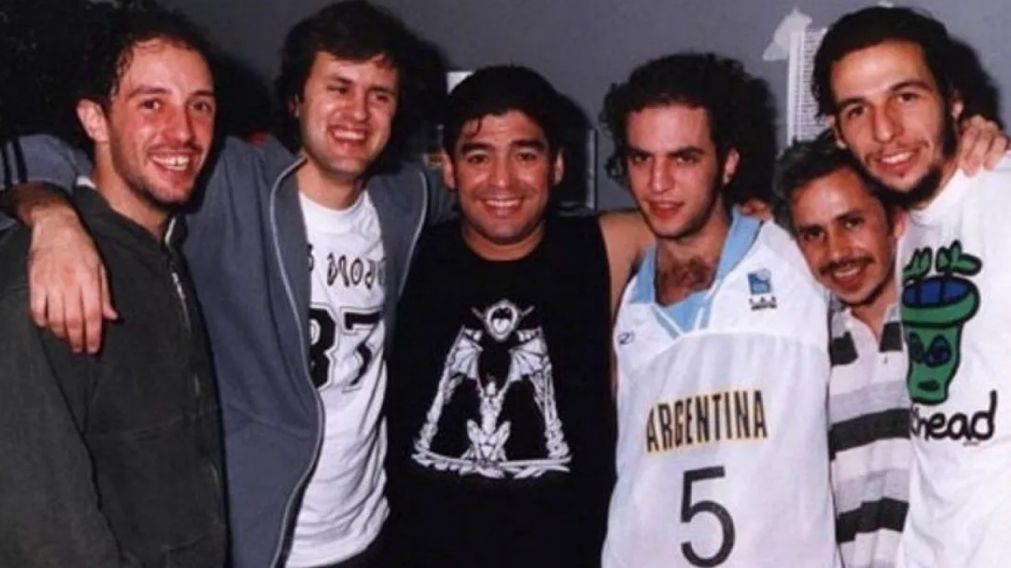 El emotivo regalo que Dalma Maradona le dio a Ciro Martinez durante el recital de Los Piojos