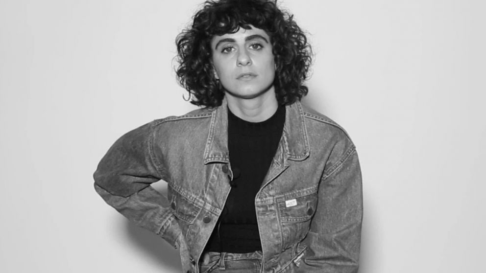 Marilina Bertoldi presentó su nuevo disco "Luna en Obras"