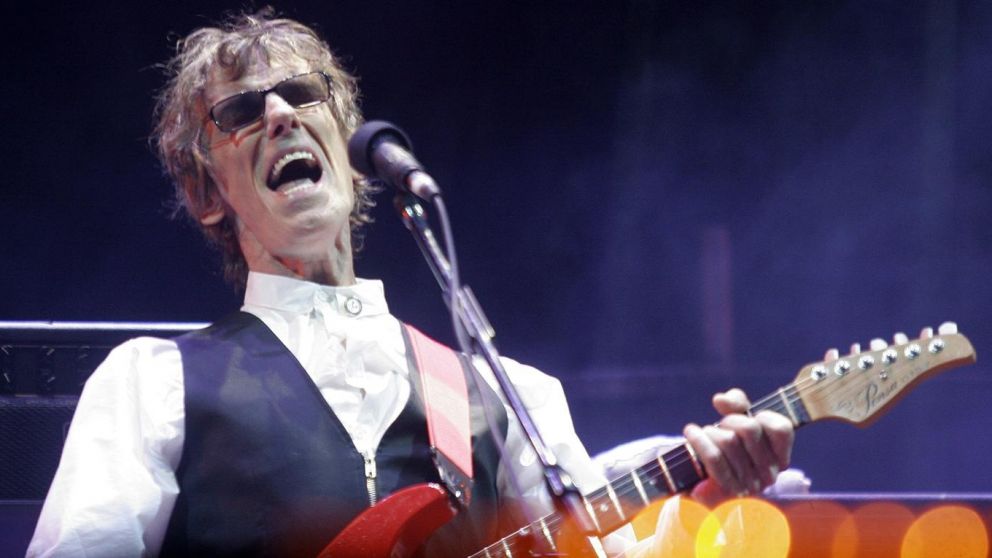 Se cumplen 15 años de Spinetta y las Bandas Eternas: el día que El Flaco tocó casi 6 horas sin parar