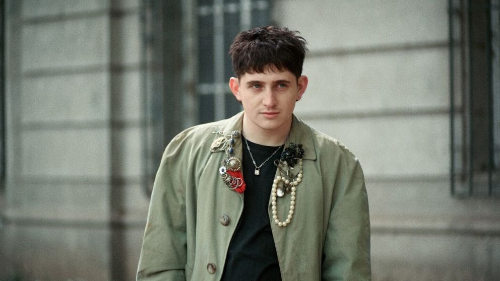 Dillom enfrentó a un hater en pleno vuelo: "Así de guapos son en persona"