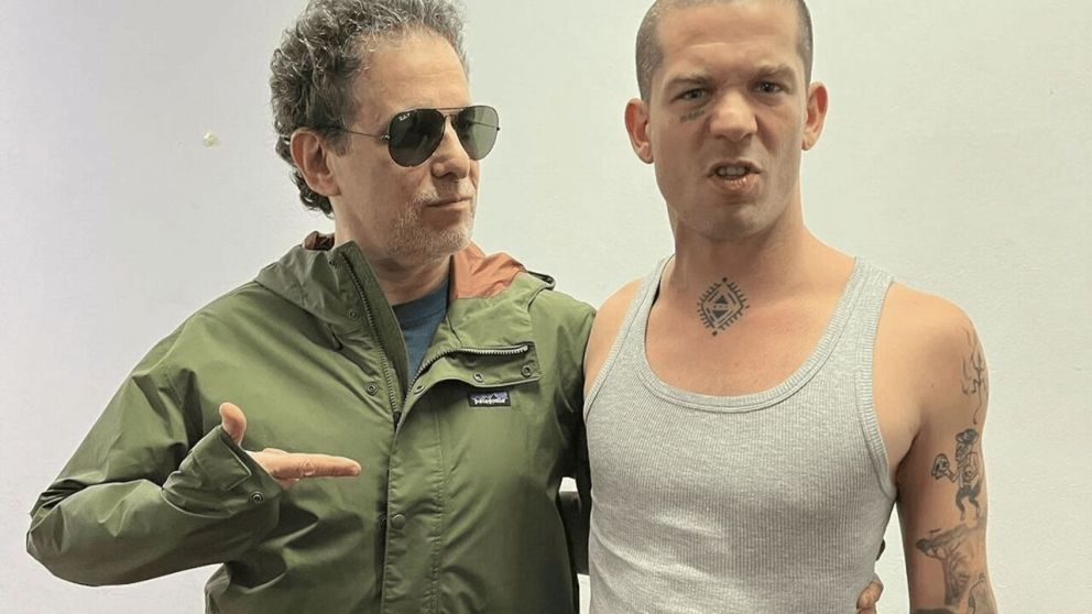 Ilán Amores deslumbró con su energía como artista invitado de Andrés Calamaro en Posadas, su ciudad natal