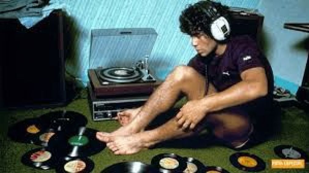 Las 10 canciones más icónicas dedicadas a Diego Armando Maradona