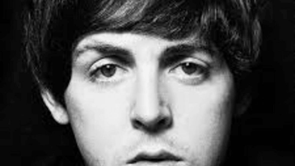 Video: le pidió casamiento a su novia en pleno show de Paul McCartney