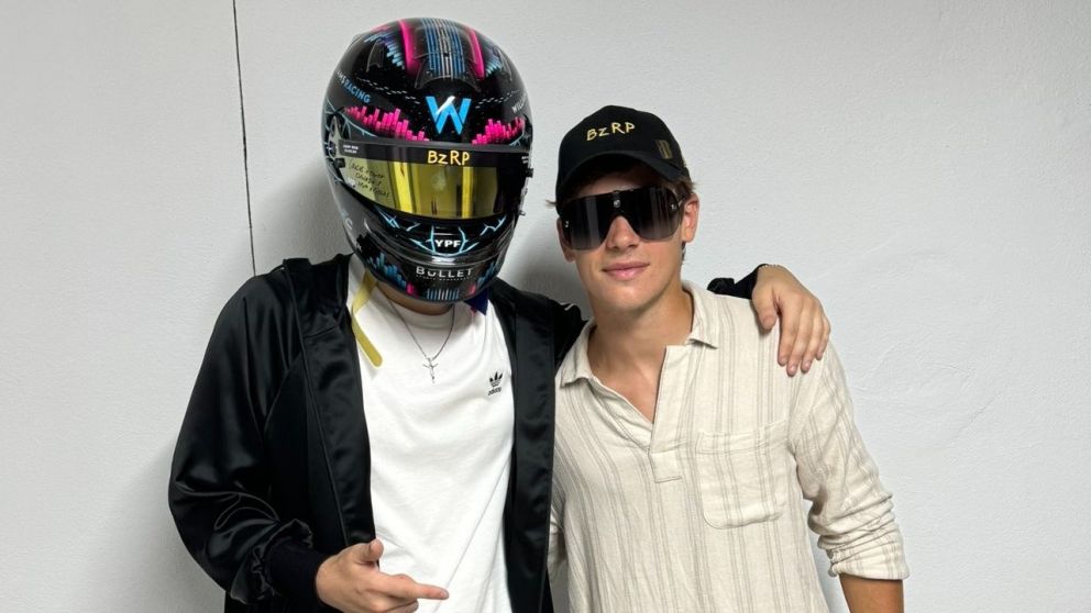 "Un orgullo tras otro": Bizarrap felicitó a Colapinto tras la carrera en Singapur