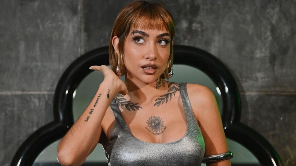 "Pintó": el drástico cambio de look de María Becerra