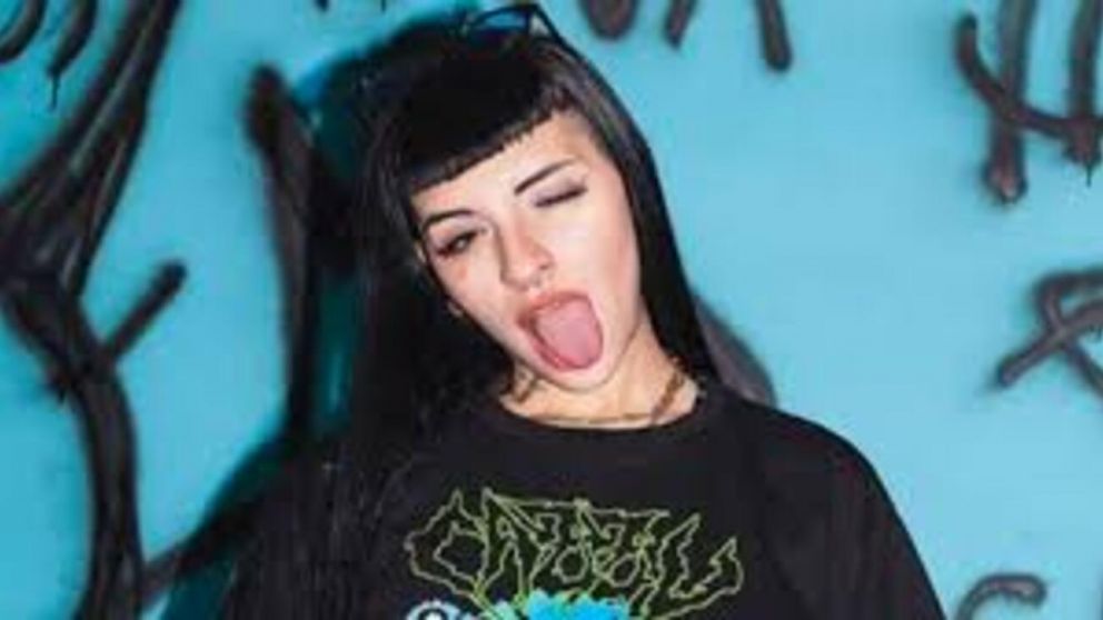 Cazzu borr� todas sus fotos menos una en Instagram: �cu�l dej�?
