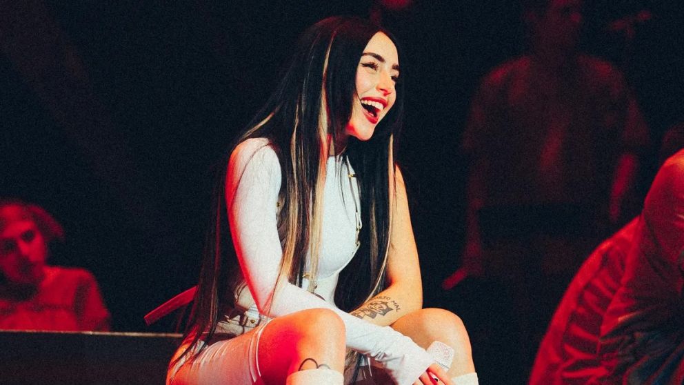 Cómo hace Nicki Nicole para ir al cine sin que la reconozcan