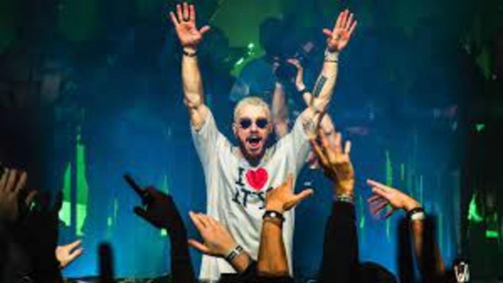 Música electrónica: la increíble actuación de James Hype en el Saga Festival de Rumania