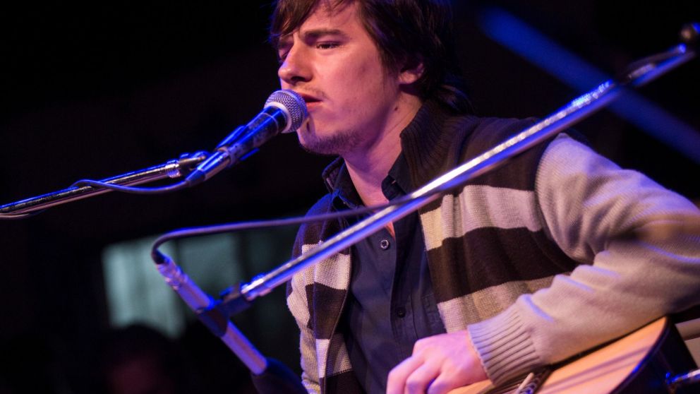 El cantante de folklore sorprendió al declarar que es fan de la música urbana argentina.