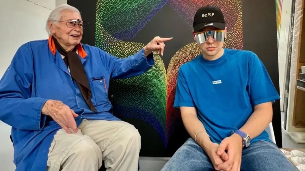 El crossover inesperado entre Bizarrap y un reconocido artista argentino en París
