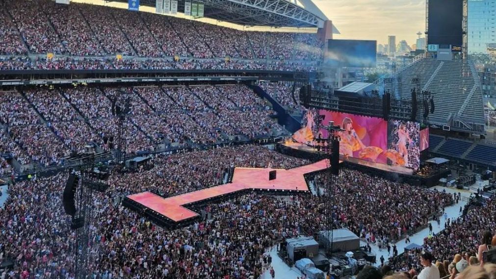 Los swifties hicieron vibrar la capital escocesa, literalmente.