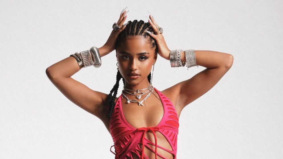 Quién es Tyla, la cantante del momento que revolucionó la Met Gala 2024 con su vestido de arena