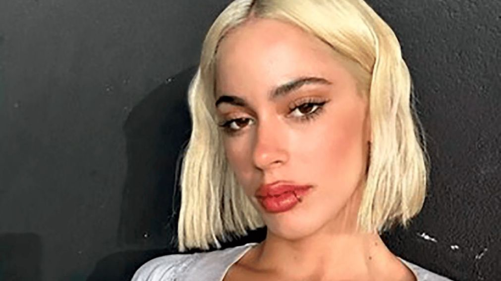 Tini finalmente anunció la salida de su nuevo álbum: "Un mechón de pelo"