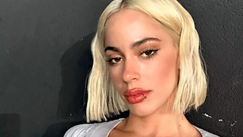 Tini finalmente anunció la salida de su nuevo álbum: "Un mechón de pelo"