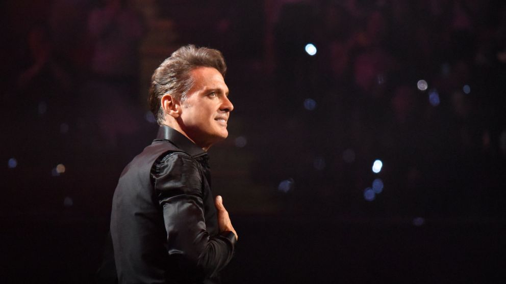 Luis Miguel prepara su gira 2024.