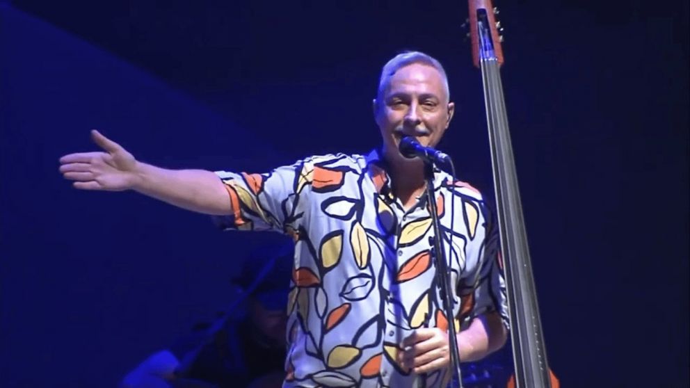 Pedro Aznar, Raly Barrionuevo y V�ctor Heredia deslumbraron en la cuarta luna de Cosqu�n