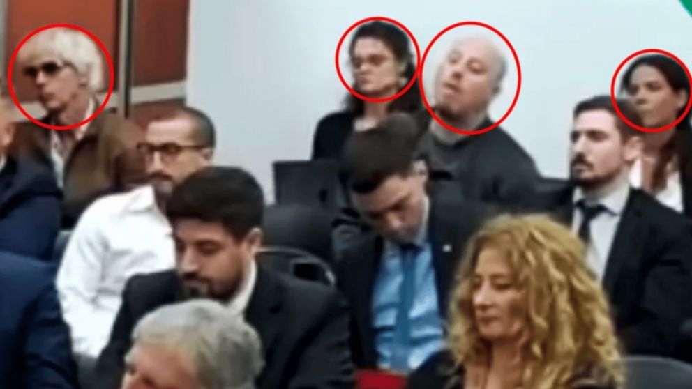 Los presuntos autores del documental (Foto Noticias Argentinas).