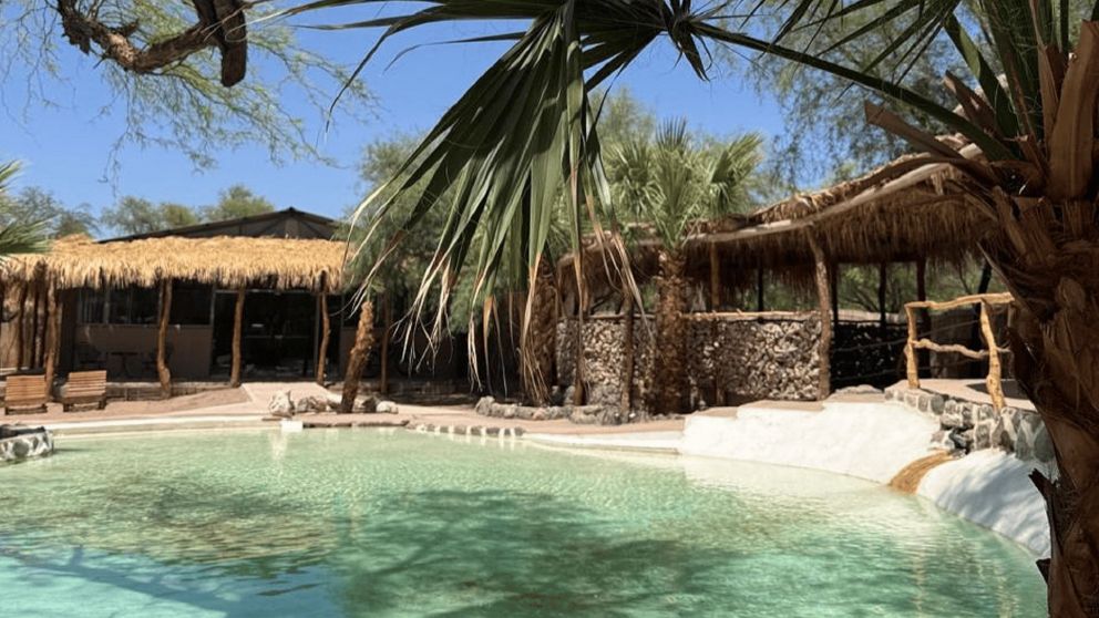 Relajación total y conexión con la naturaleza: conocé el complejo termal "perdido" en medio de la nada.