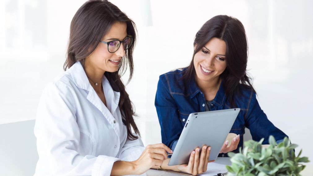El visitador médico es un nexo entre los laboratorios y los médicos (Imagen ilustrativa).