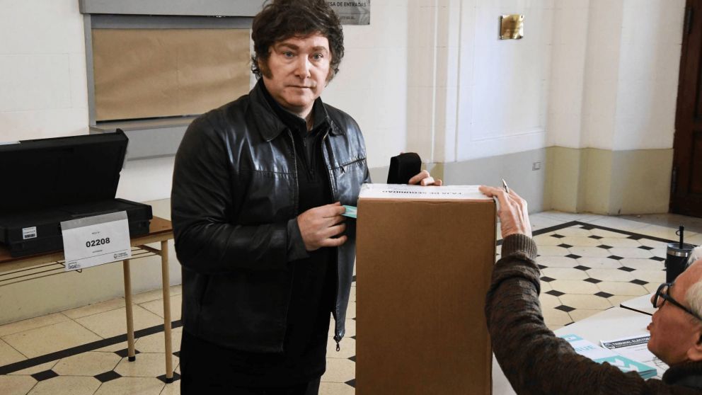 Javier Milei, durísimo contra Mauricio Macri: "Está hecho un llorón, puro cristal" (Crónica/Carlos Ventura)